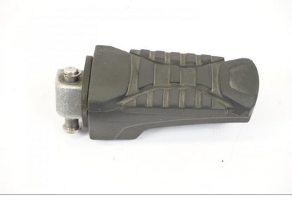 Baksidan på Fotpinne från en BMW R 1250 GS -2019 motorcykel.