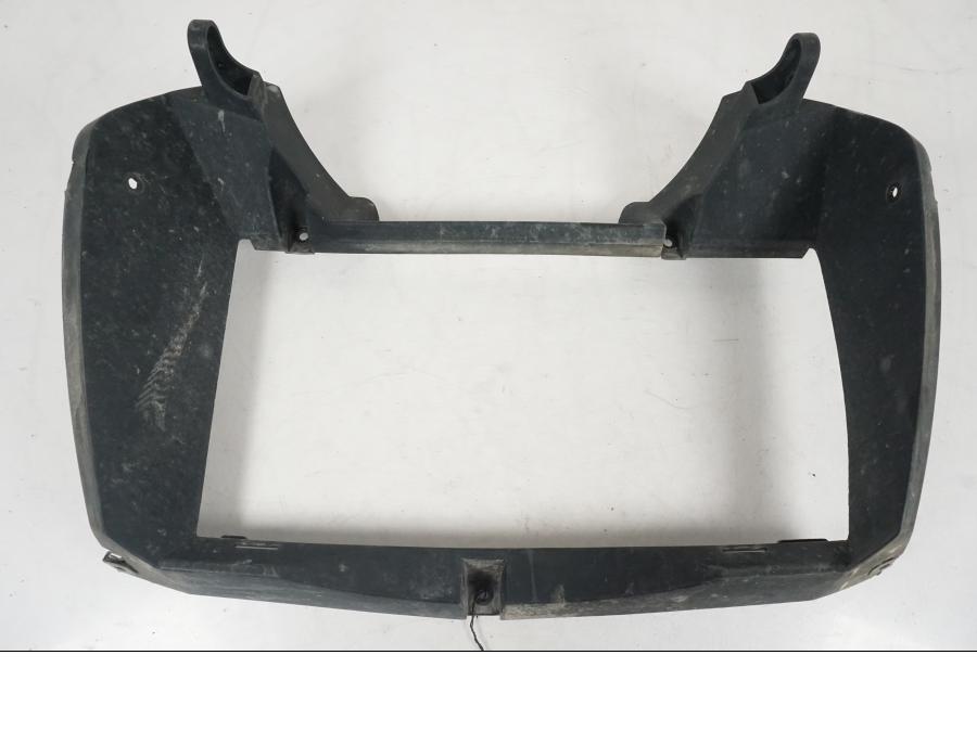 Framsidan på Vattenkylkåpa från en BMW F 800 GS -2008 motorcykel.