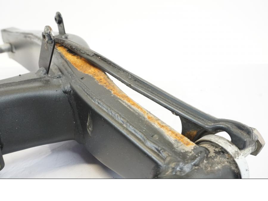 Höger sida på Sving från en Yamaha MT-07 -2018 motorcykel.