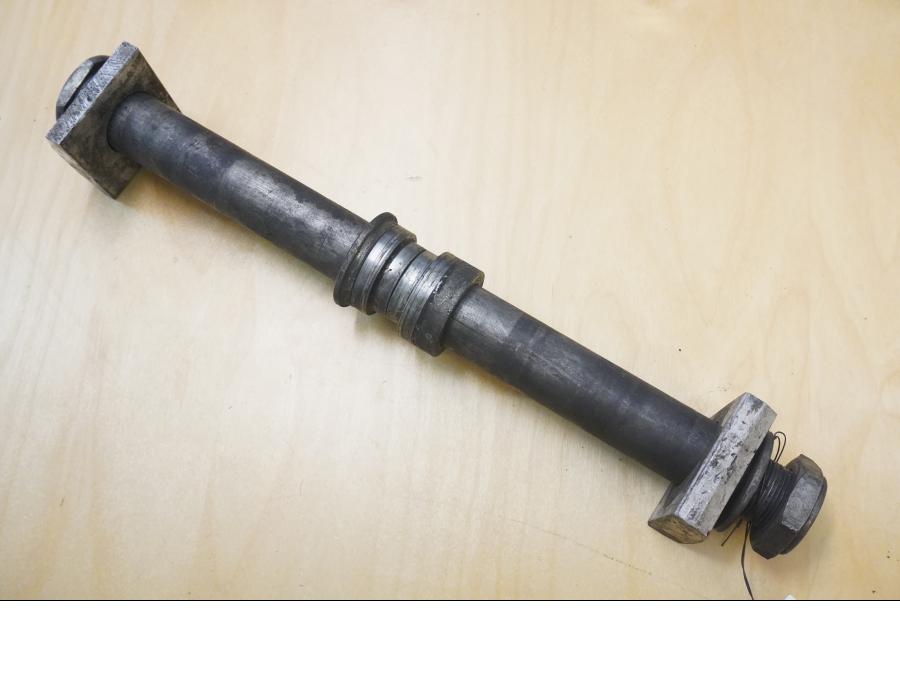 Framsidan på Axel från en Suzuki GSX 1100 F -1988 motorcykel.