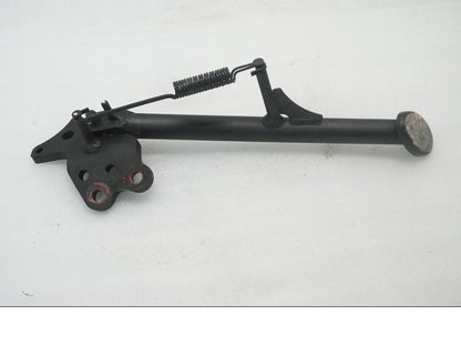 Baksidan på Sidostöd från en Kawasaki Z 400 -2020 motorcykel.