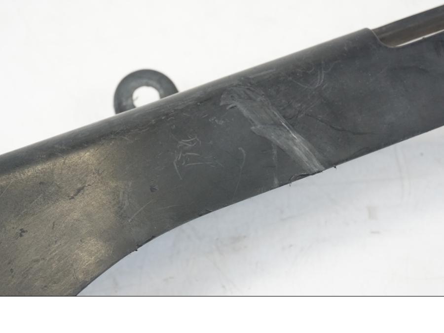 Höger sida på Kedjeskydd från en Yamaha YZF R6 -1999 motorcykel.