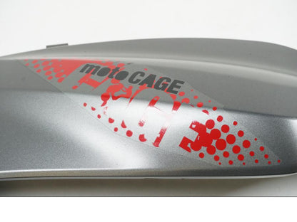 Höger sida på Sidkåpa från en Yamaha MT-07 -2015 motorcykel.