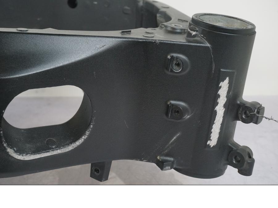 Baksidan på Ram från en Suzuki GSX-R 1000 -2007 motorcykel.