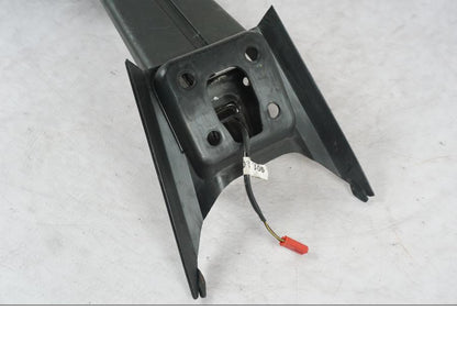 Höger sida på <p>Skylthållare till KTM 125 Duke.</p>

<p>Saknar lampglaset!</p> motorcykel.