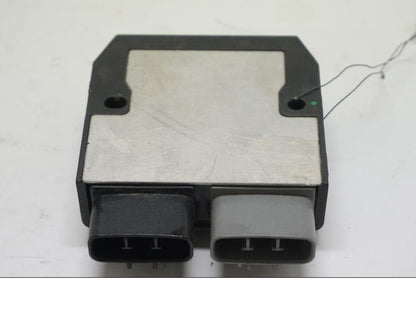 Baksidan på Likriktare från en BMW R 1250 GS -2019 motorcykel.