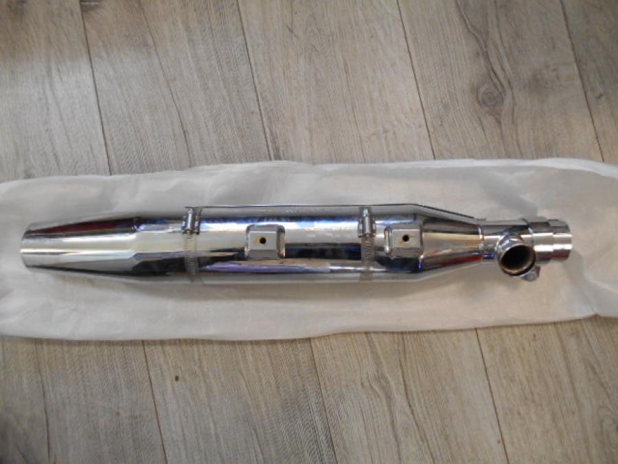 Baksidan på Ljuddämpare från en H-D Sportster 883 XL -2009 motorcykel.