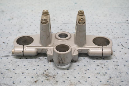 Framsidan på Gaffelkrona från en BMW F 650 GS -2001 motorcykel.