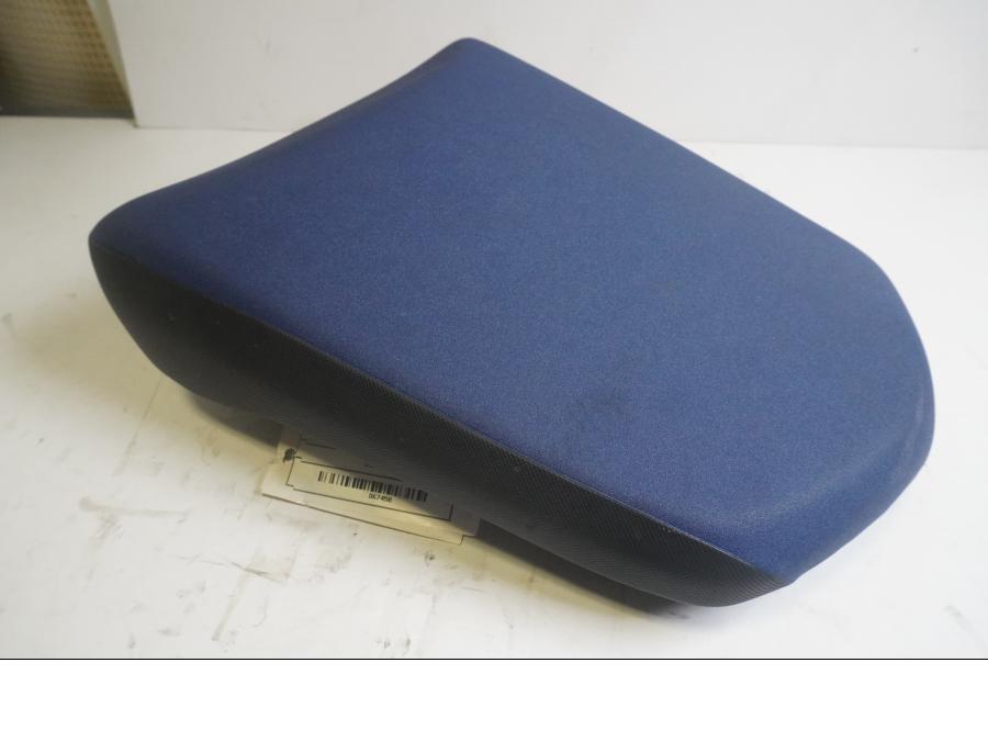 Framsidan på Sadel från en Honda CRF 1000 Africa Twin -2016 motorcykel.