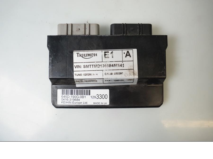 Framsidan på CDI / ECU från en Triumph Daytona 675 -2011 motorcykel.