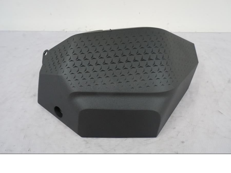 Framsidan på Tankkåpa från en KTM 1290 Super Adventure -2023 motorcykel.