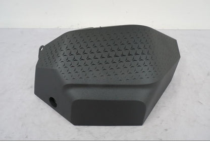 Framsidan på Tankkåpa från en KTM 1290 Super Adventure -2023 motorcykel.