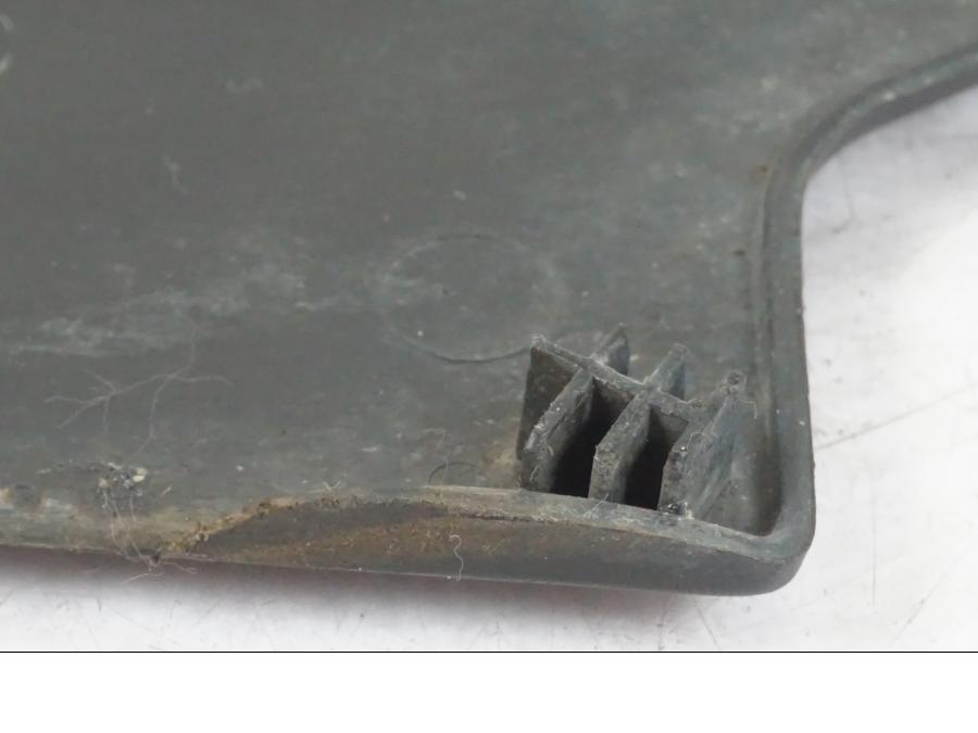 Snett uppifrån på Fotpinnehälskydd från en Honda CBR 1000 F -1999 motorcykel.