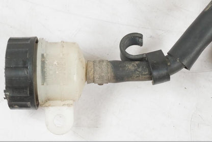 Snett uppifrån på Bromshuvudcylinder från en Kawasaki KL 650A -1987 motorcykel.