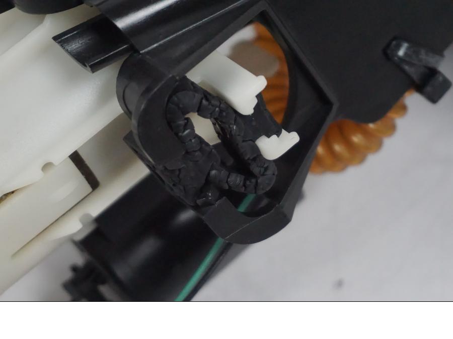 Extrabild4 på Bensinpump insprut från en BMW F 650 CS -2002 motorcykel.