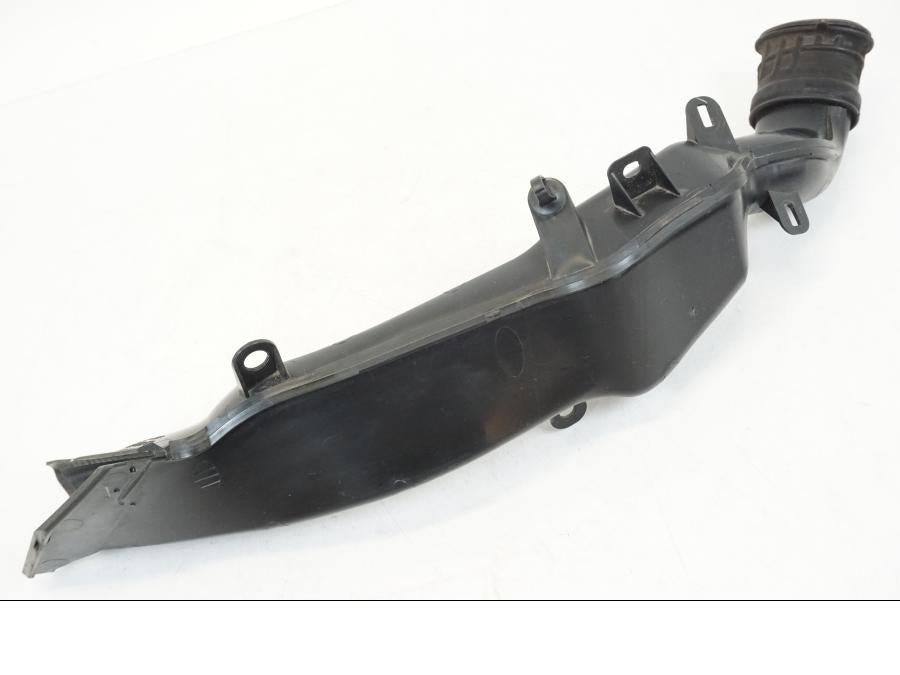 Framsidan på Luftintag från en Honda CBR 650 R -2019 motorcykel.