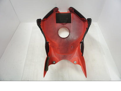 Snett uppifrån på Bensintankskåpa från en Honda CBR 1000 RR -2007 motorcykel.