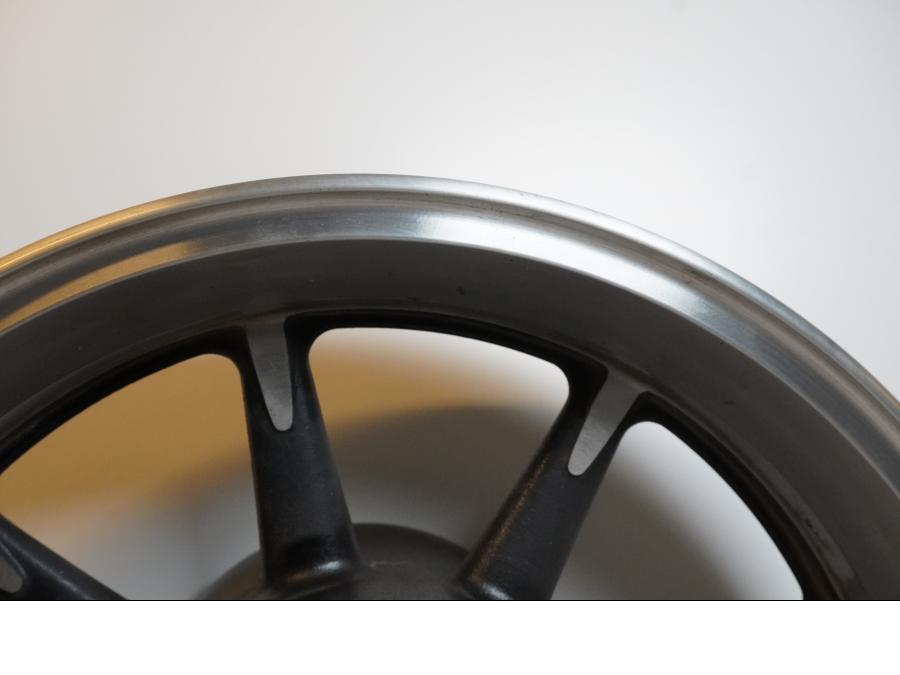 Extrabild5 på Fälg från en Kawasaki VN 1700 Classic Tourer -2009 motorcykel.