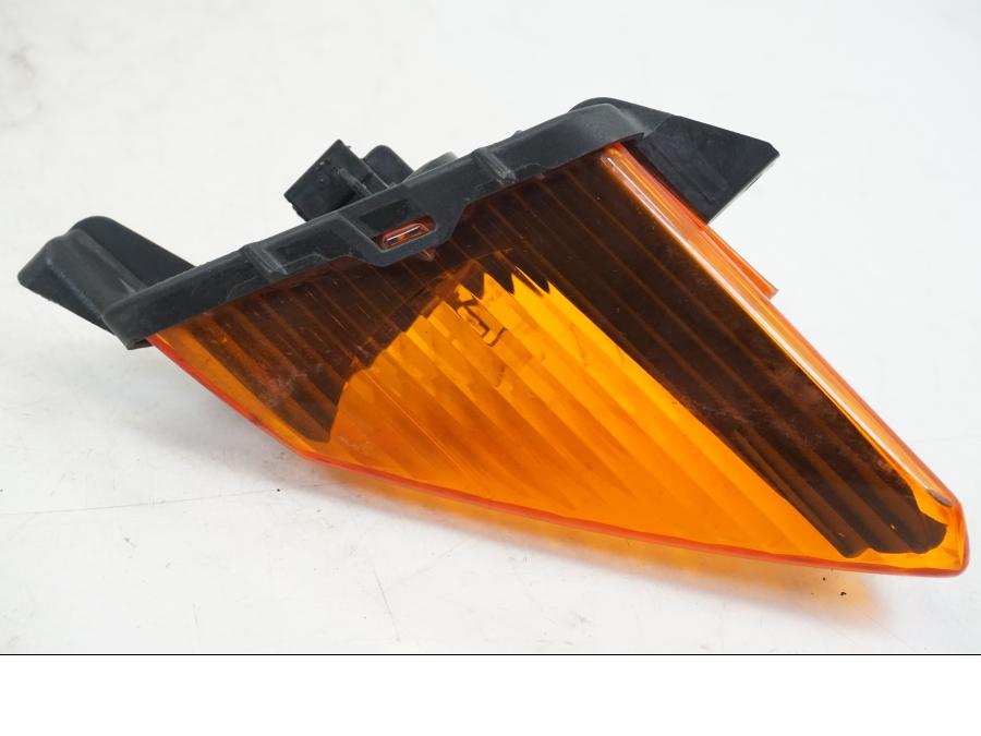 Baksidan på Blinkers från en Honda VFR 800 -2003 motorcykel.