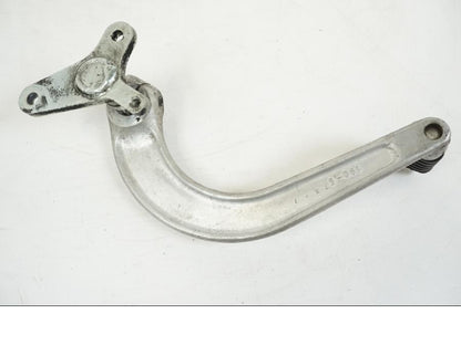 Snett uppifrån på Bromspedal från en Suzuki GSX 600 F -1998 motorcykel.