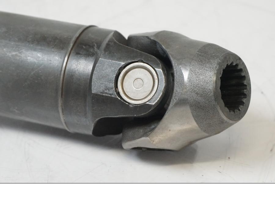 Höger sida på Kardanaxel från en BMW R 1100 RT -2000 motorcykel.