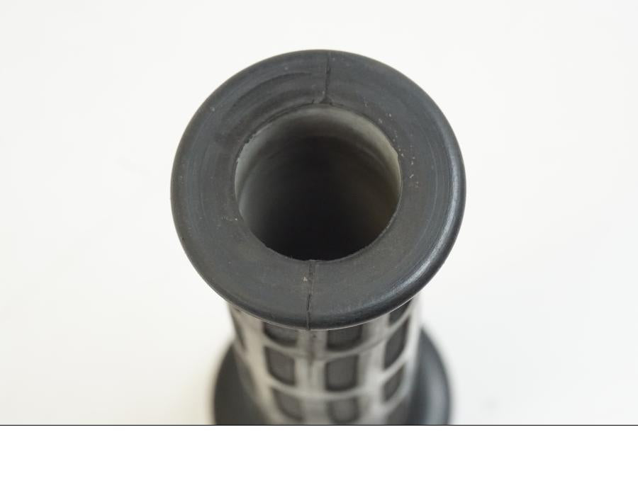 Vänster sida på Gasreglage från en Honda ST 1300 -2002 motorcykel.