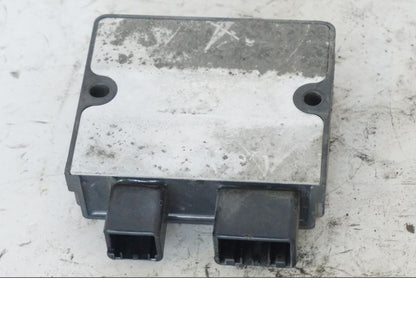 Höger sida på Likriktare från en Honda SH 300 A -2011 scooter.