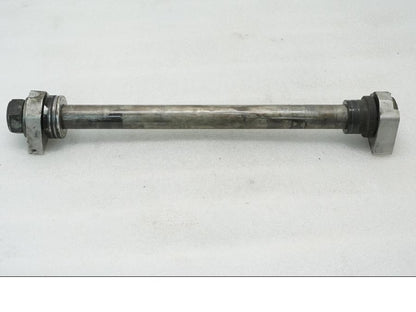 Höger sida på Mellanrör från en Triumph Daytona 675 -2008 motorcykel.