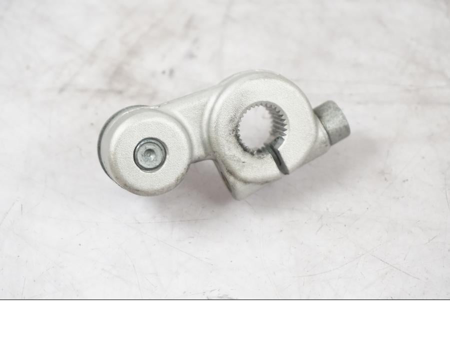 Framsidan på Växelarm från en BMW F 800 R -2018 motorcykel.