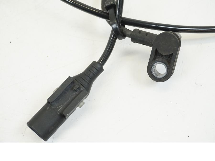 Extrabild1 på ABS givare från en BMW R 1250 GS -2019 motorcykel.