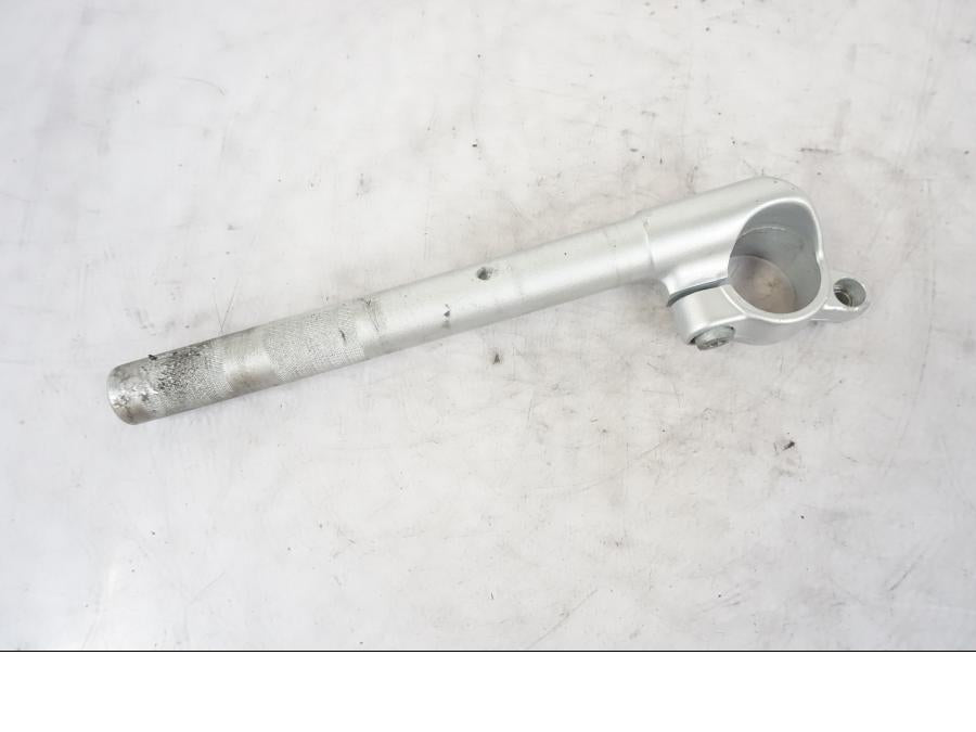 Framsidan på Styre från en Yamaha YZF-R 125 -2008 motorcykel.