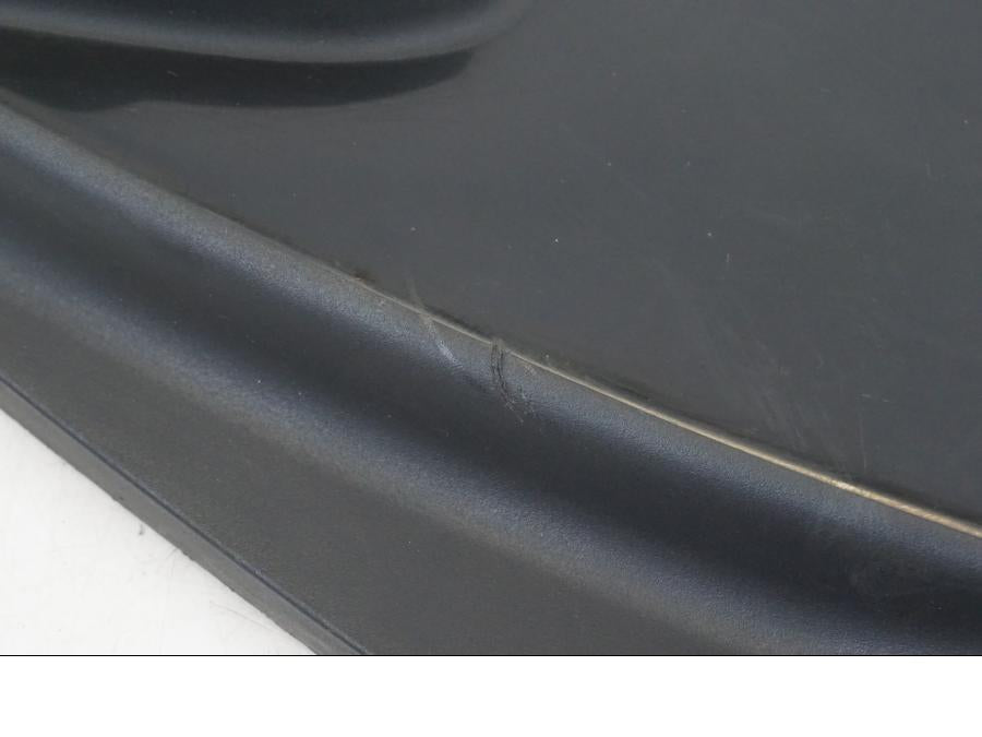 Baksidan på Innerpanel från en Honda VFR 800 -2003 motorcykel.