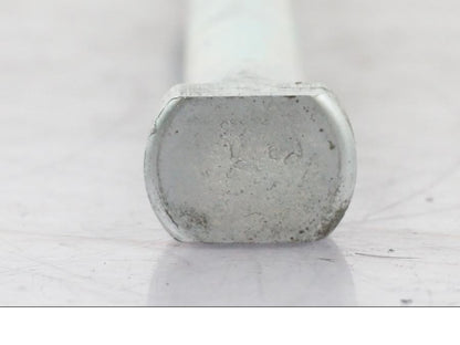 Snett uppifrån på Axel från en Yamaha MT-09 -2016 motorcykel.