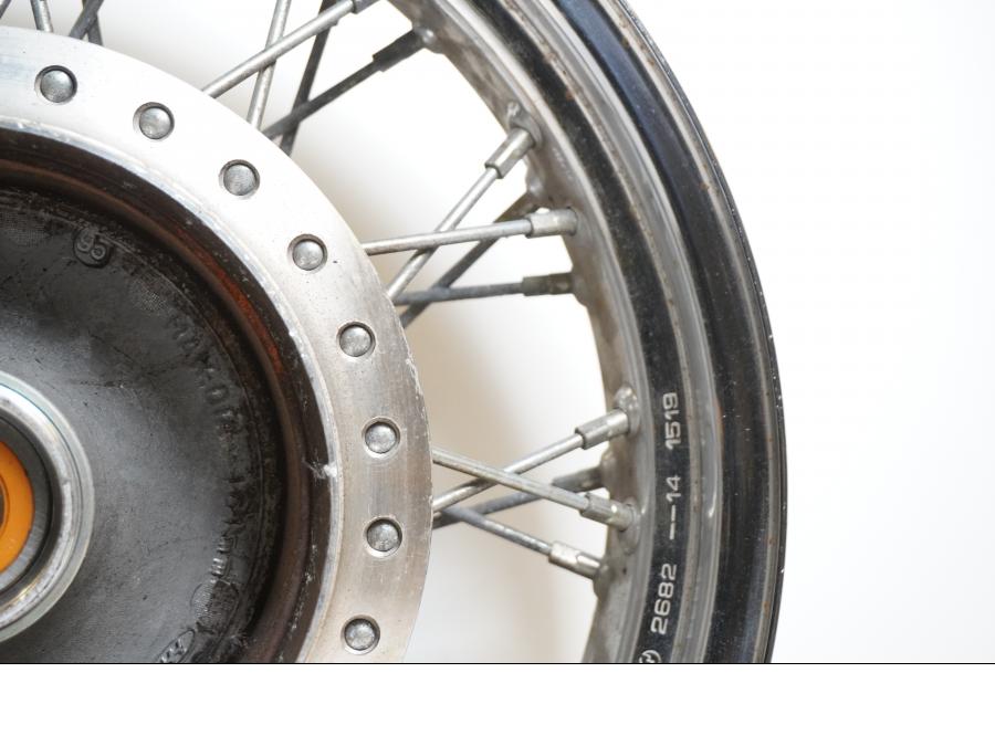 Extrabild4 på Fälg från en Honda VT 600 C -1996 motorcykel.