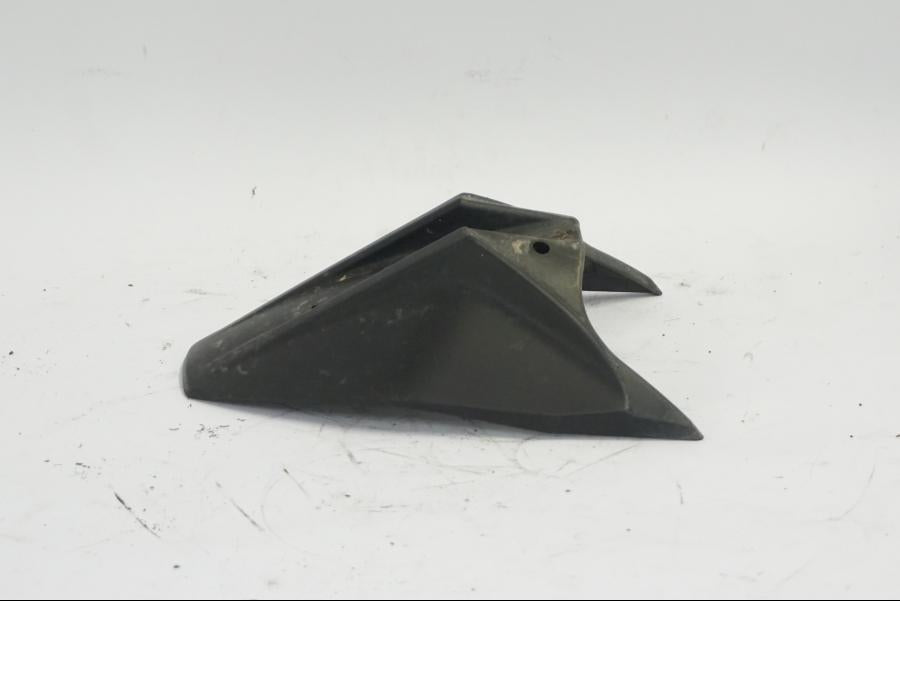 Höger sida på Svingskärm från en KTM 790 Duke -2018 motorcykel.