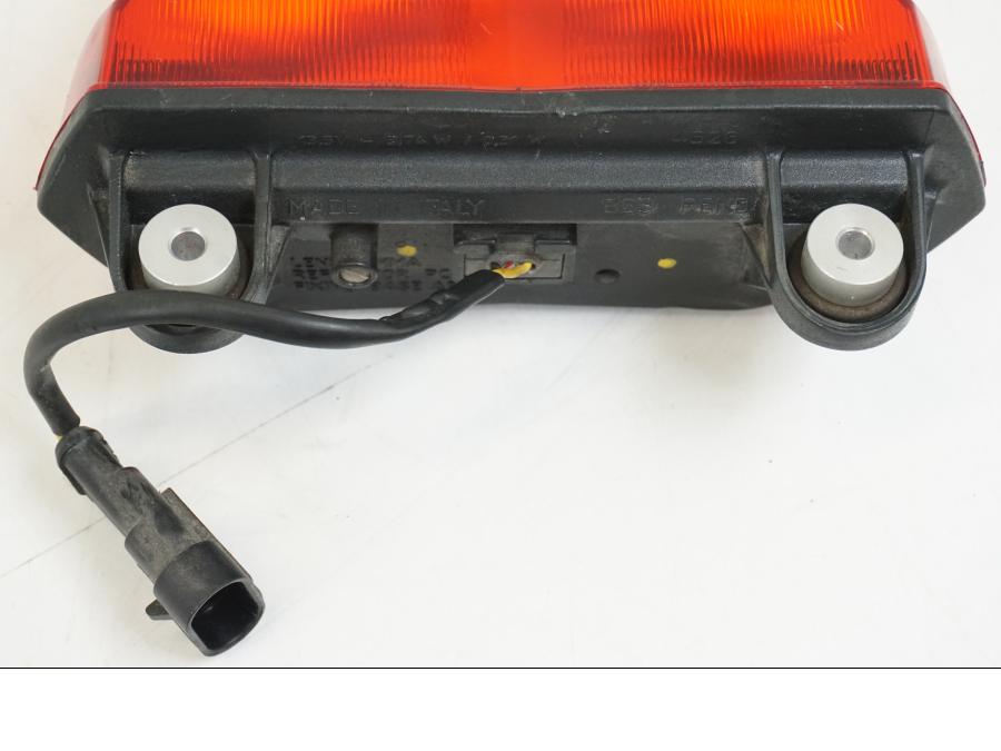 Extrabild3 på Baklampa från en Ducati Streetfighter S -2011 motorcykel.