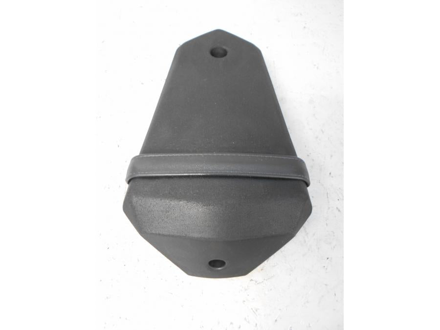 Framsidan på Sadel från en Yamaha YZF-R 125 -2009 motorcykel.