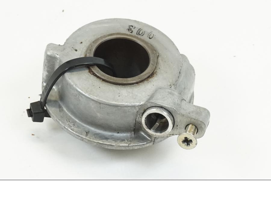 Framsidan på Hastighetsdrivning från en Triumph Speedmaster -2006 motorcykel.