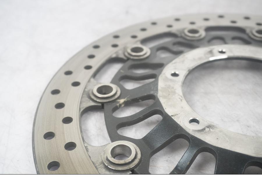 Höger sida på Bromsskiva från en Honda CTX 1300 -2014 motorcykel.