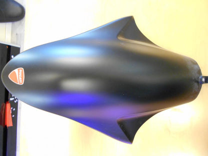 Höger sida på Framskärm från en Ducati 899 Panigale -2015 motorcykel.