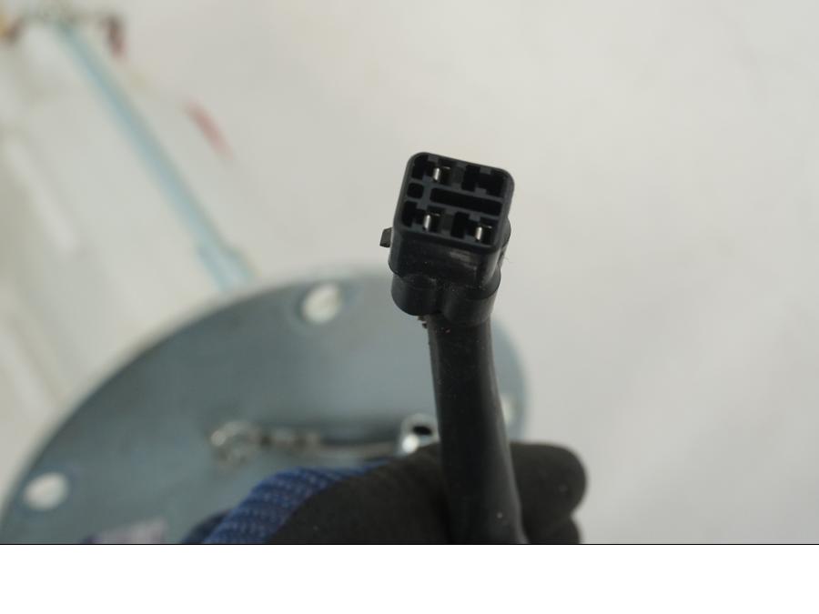 Extrabild2 på Bensinpump insprut från en Kawasaki ER-6F -2016 motorcykel.