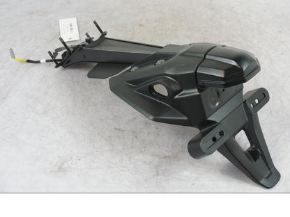 Framsidan på Skylthållare från en Yamaha MT-09 -2021 motorcykel.