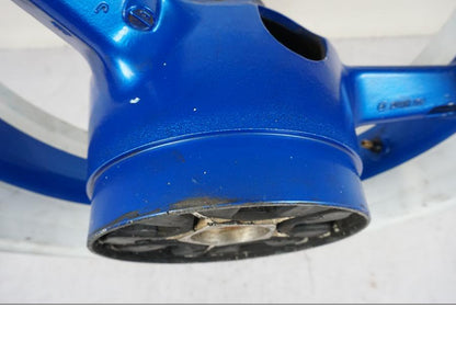 Extrabild3 på Fälg från en Suzuki GSX-R 750 -2001 motorcykel.