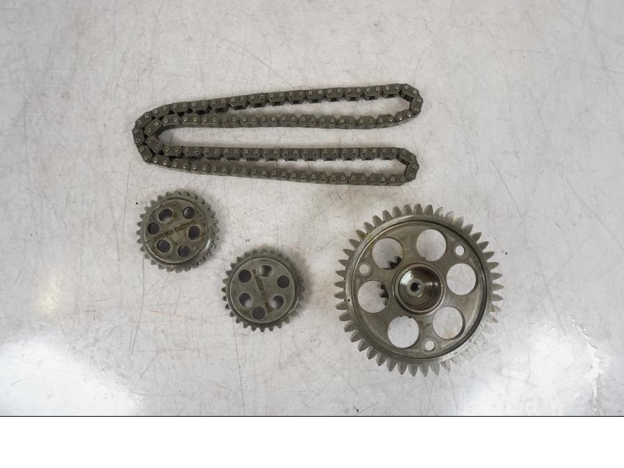 Baksidan på Kamkedja från en BMW F 750 GS -2020 motorcykel.