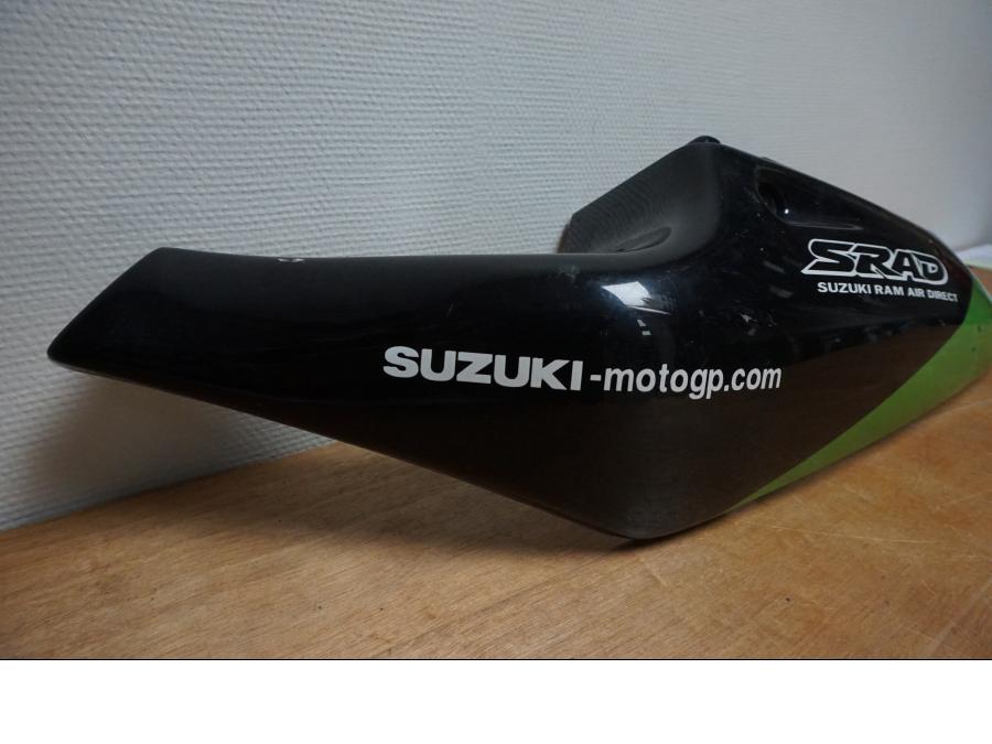 Baksidan på Bakvinge från en Suzuki GSX-R 750 -1997 motorcykel.