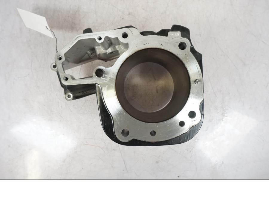 Snett uppifrån på Cylinder från en BMW R 1200 GS -2010 motorcykel.