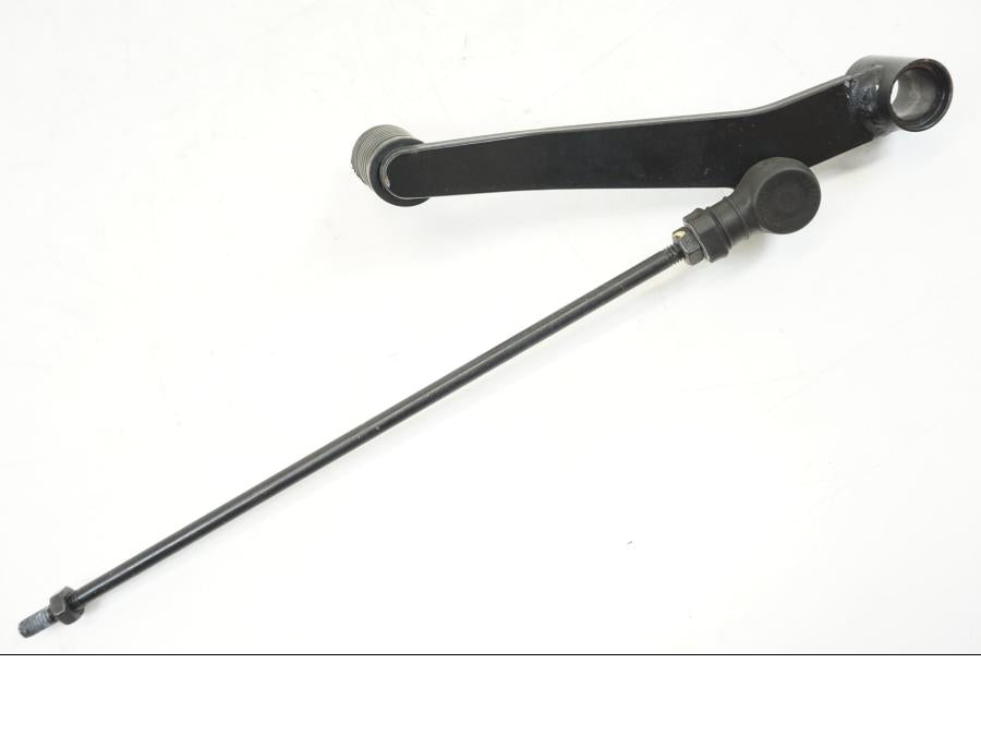 Snett nerifrån på Växelpedal från en Honda CBR 650 R -2019 motorcykel.