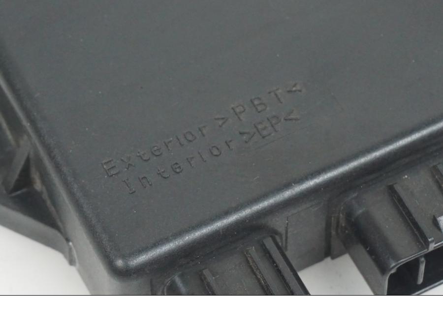 Baksidan på CDI / ECU från en Yamaha XJ 900 -1997 motorcykel.