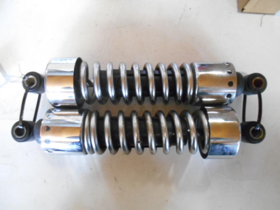 Framsidan på Stötdämpare från en H-D Dyna Low Rider FXDL -2004 motorcykel.