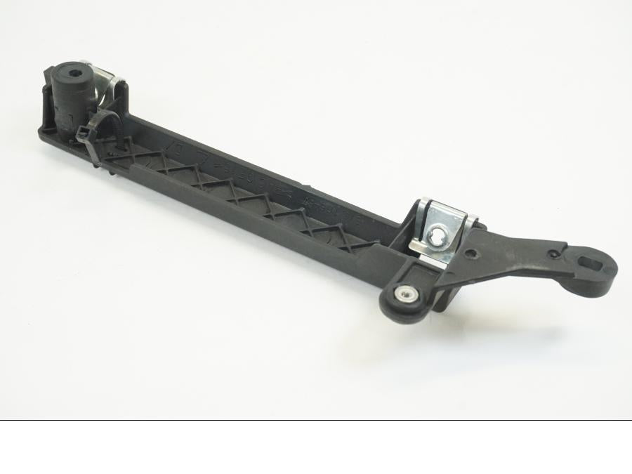 Höger sida på Stag från en Aprilia RSV 1000 -2008 motorcykel.